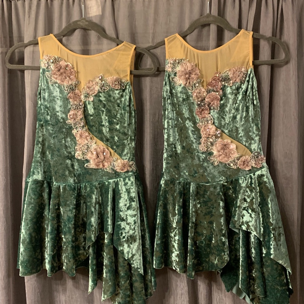 Two Revolution Dance Summer Skin 195 costumes